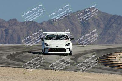 media/Oct-24-2025-Doghouse Garage (Fri) [[783d2ff07a]]/3-Intermediate/Session 3 (Turn 12)/